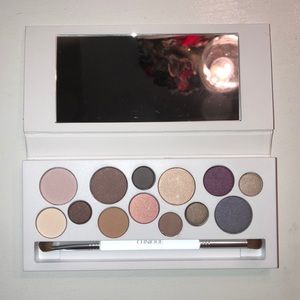 Clinique eyeshadow palette